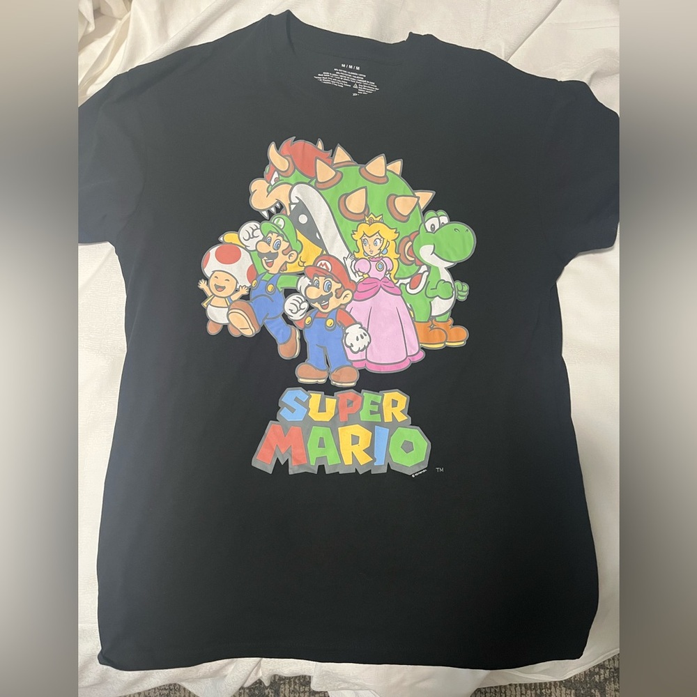 Super Mario Epic Universe Black T-Shirt, worn once - Picture 1 of 3
